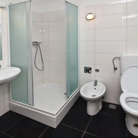 Sara Punta Near Sandy * Omiš